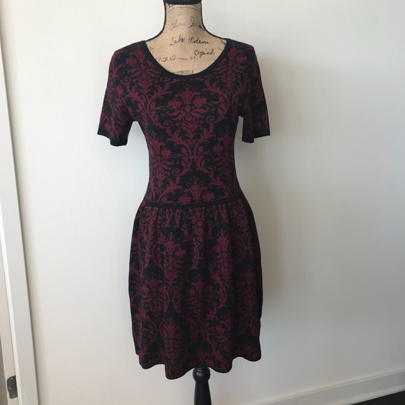 Romeo & Juliet Couture Dresses & Skirts - Romeo & Juliet Couture Sweater Dress Size Medium